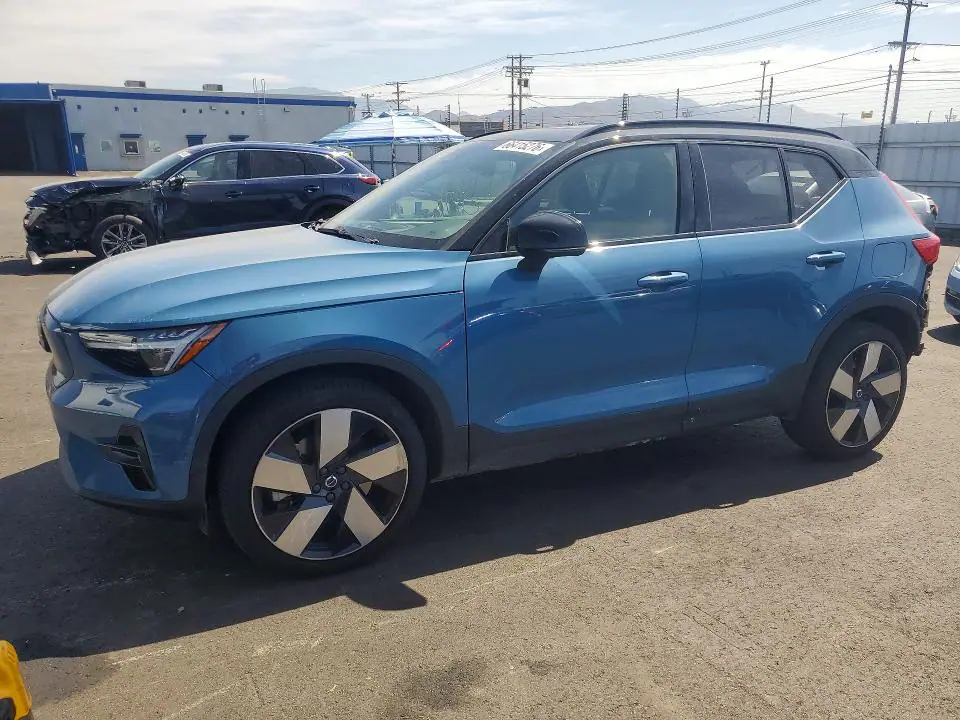 YV4ER3XM3R2309837 Volvo XC40 2024 — повреждение Задняя часть, фото до ремонта