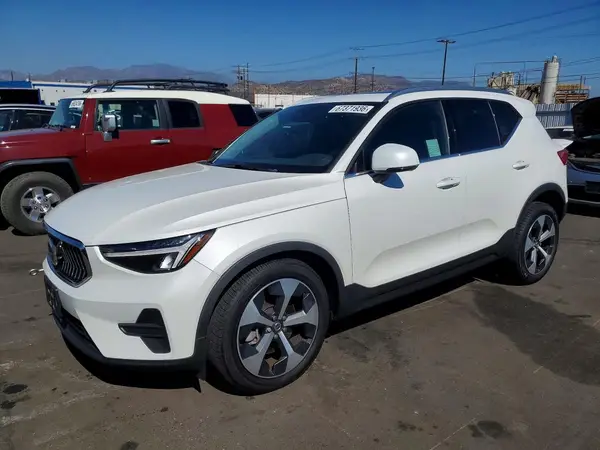 YV4L12UJ0S2509096 — 2025 Volvo XC40, Ходовая часть (Undercarriage), фото до ремонта