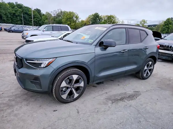 YV4L12UJ5T2818693 — 2026 Volvo XC40, Подтопление (Water/Flood), фото до ремонта