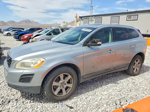 YV4940DZ9B2170477 — 2011 Volvo XC60, Задняя часть (Rear End), фото до ремонта