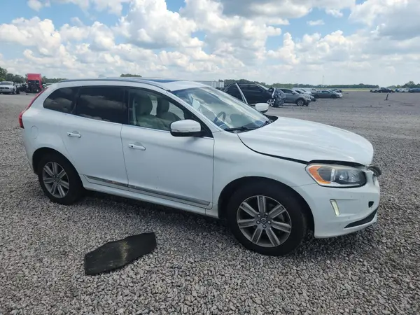 YV449MDKXG2875768 — 2016 Volvo XC60, фото 4 с аукциона Copart, Передняя часть