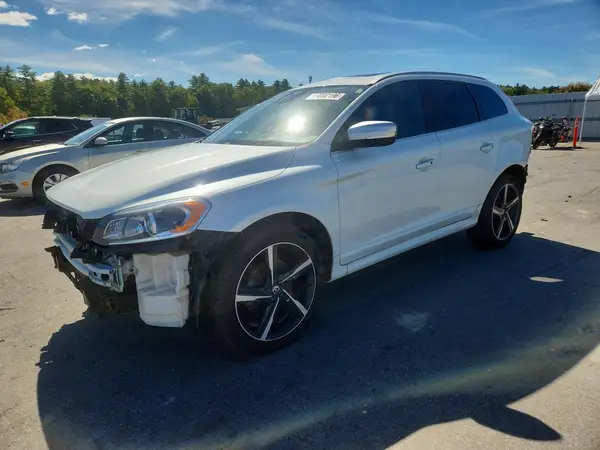 YV4902RS1G2800745 — 2016 Volvo XC60, Передняя часть (Front End), фото до ремонта