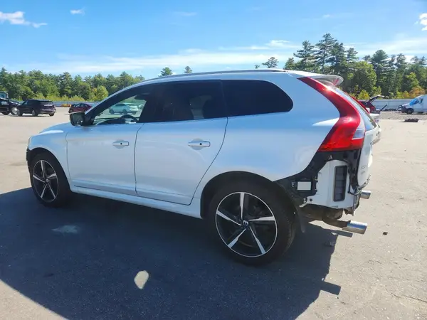 YV4902RS1G2800745 — 2016 Volvo XC60, фото 2 с аукциона Copart, Передняя часть