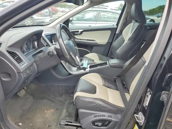 2017 VOLVO XC60 VIN YV440MRR4H2026821 фото 7