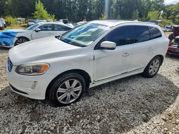 YV440MRU2H2013554 — 2017 Volvo XC60, Боковая часть (Side), фото до ремонта