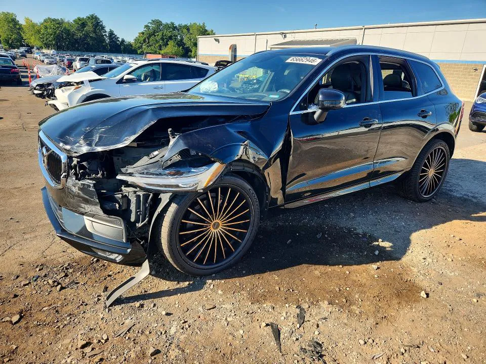 2018 VOLVO XC60 VIN YV4A22RK9J1033912 фото 1