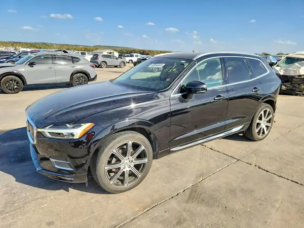 LYV102RL1JB101811 — 2018 Volvo XC60, Задняя часть (Rear End), фото до ремонта