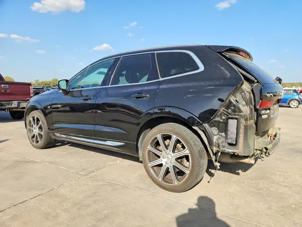 LYV102RL1JB101811 — 2018 Volvo XC60, фото 2 с аукциона Copart, Задняя часть