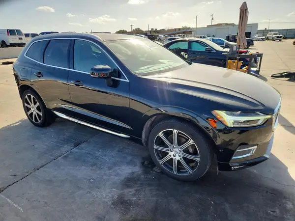 LYV102RL1JB101811 — 2018 Volvo XC60, фото 4 с аукциона Copart, Задняя часть