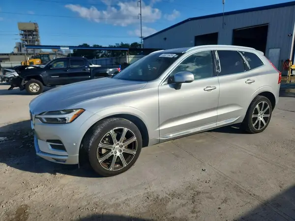 LYVA22RL3JB113906 — 2018 Volvo XC60, Подтопление (Water/Flood), фото до ремонта