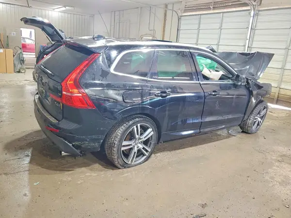 LYVA22RK0JB074005 — 2018 Volvo XC60, фото 3 с аукциона Copart, Передняя часть