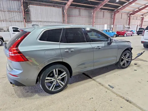 YV4102RK8J1065143 — 2018 Volvo XC60, фото 3 с аукциона Copart, Передняя часть