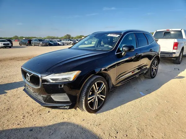 LYV102RK8JB118354 — 2018 Volvo XC60, Град (Hail), фото до ремонта