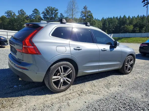 2018 VOLVO XC60 VIN LYV102RKXJB086636 фото 3