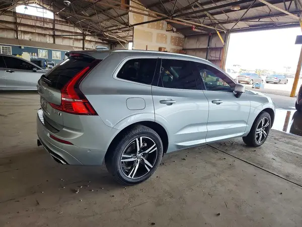 YV4A22RM8J1031067 — 2018 Volvo XC60, фото 3 с аукциона Copart, Мелкие вмятины и царапины