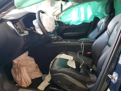 2018 Volvo Xc60 T5 Momentum VIN YV4102RK7J1035681 фото 7