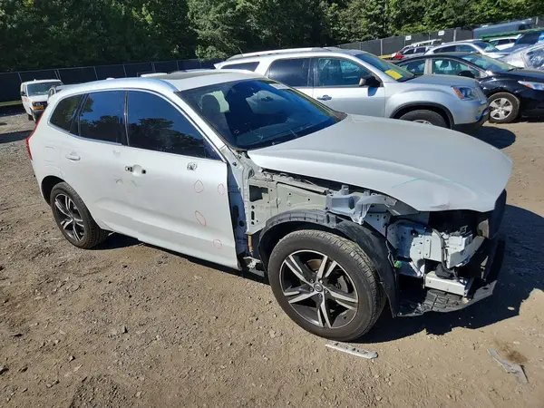 LYV102RMXKB229989 — 2019 Volvo XC60, фото 4 с аукциона Copart, Передняя часть