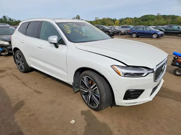 LYVA22RM7KB228695 — 2019 Volvo XC60, фото 4 с аукциона Copart, Подтопление