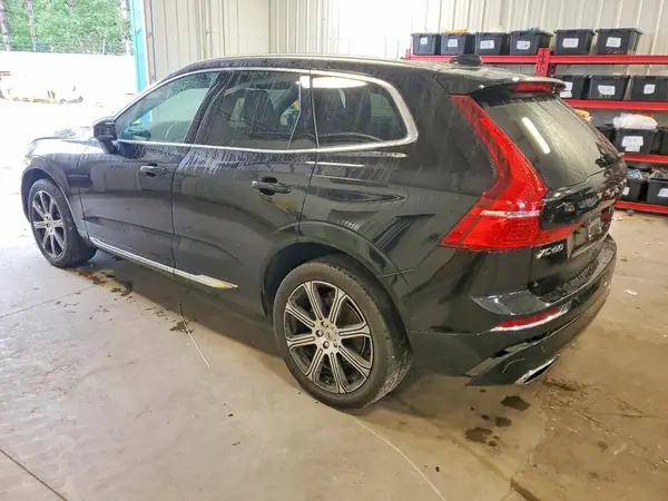 YV4102RL8M1685469 — 2021 Volvo XC60, фото 2 с аукциона Copart, Передняя часть