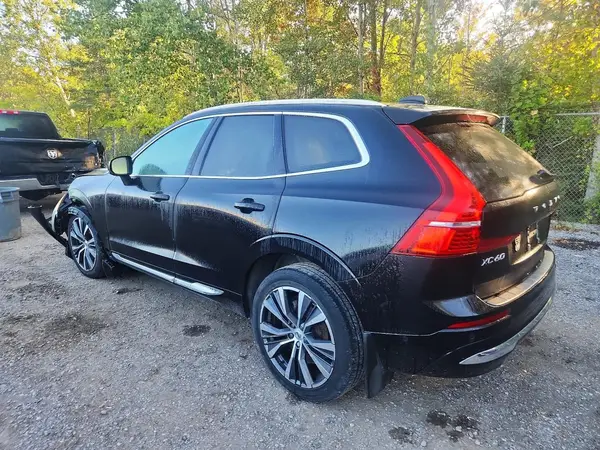 LYV062RL8NB918693 — 2022 Volvo XC60, фото 2 с аукциона Copart 06.10.2026, Передняя часть