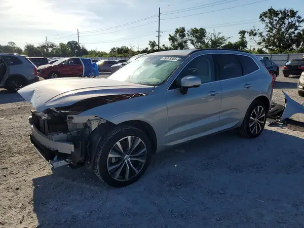 YV4L12DK7N1078677 — 2022 Volvo XC60, Передняя часть (Front End), фото до ремонта