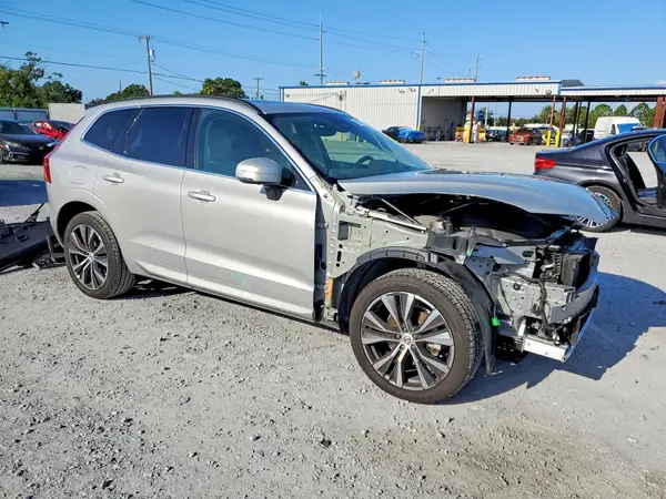 YV4L12DK7N1078677 — 2022 Volvo XC60, фото 4 с аукциона Copart 02.10.2026, Передняя часть