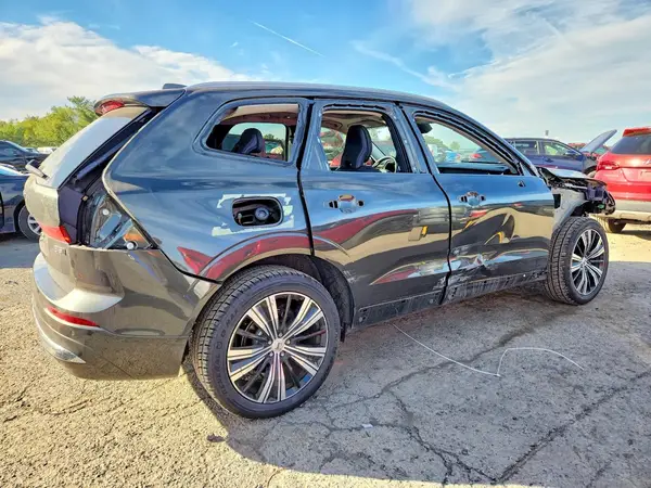 YV4L12RL3N1025878 — 2022 Volvo XC60, фото 3 с аукциона Copart, Боковая часть