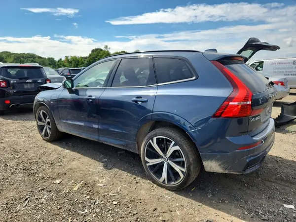 YV4H60DM2R1841823 — 2024 Volvo XC60, фото 2 с аукциона Copart, Передняя часть