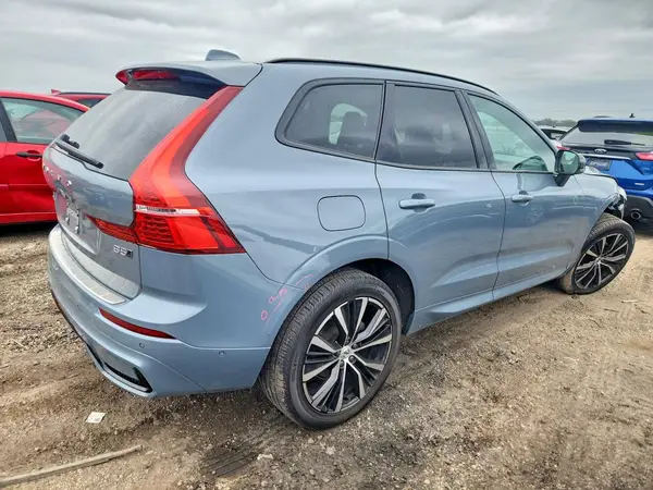YV4L12RL1R1902440 — 2024 Volvo XC60, фото 3 с аукциона Copart, Передняя часть