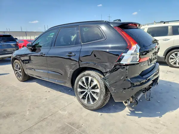 YV4L12RLXR1763408 — 2024 Volvo XC60, фото 2 с аукциона Copart, Боковая часть