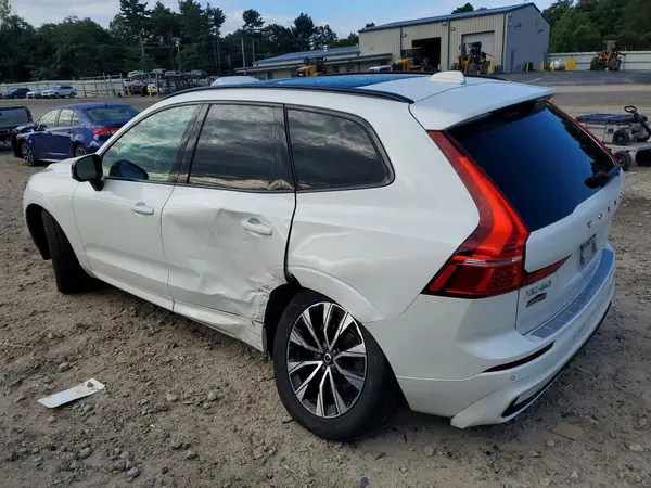 YV4M12RJ5S1088009 — 2025 Volvo XC60, фото 2 с аукциона Copart, Боковая часть