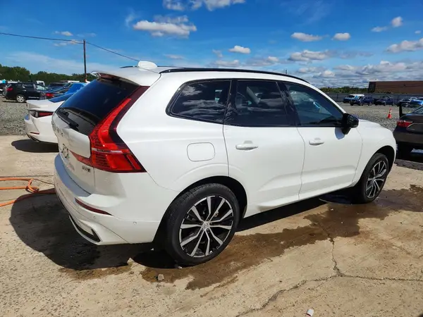YV4M12RC3S1183010 — 2025 Volvo XC60, фото 3 с аукциона Copart, Передняя часть