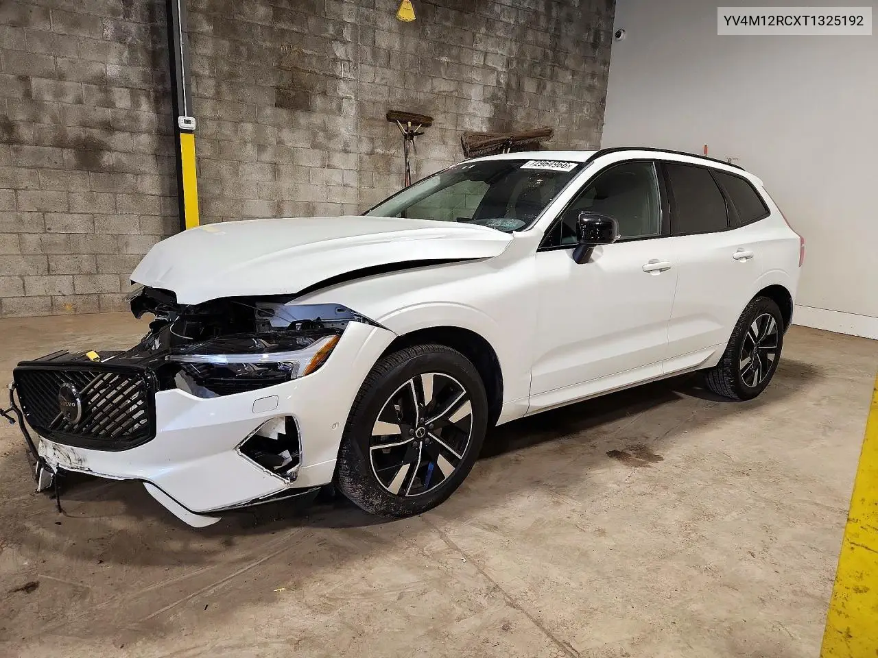 YV4M12RCXT1325192 Volvo XC60 2026 — повреждение Передняя часть, фото до ремонта