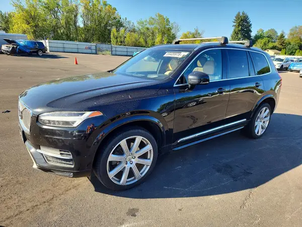 YV4A22PL8G1000999 — 2016 Volvo XC90, Боковая часть (Side), фото до ремонта