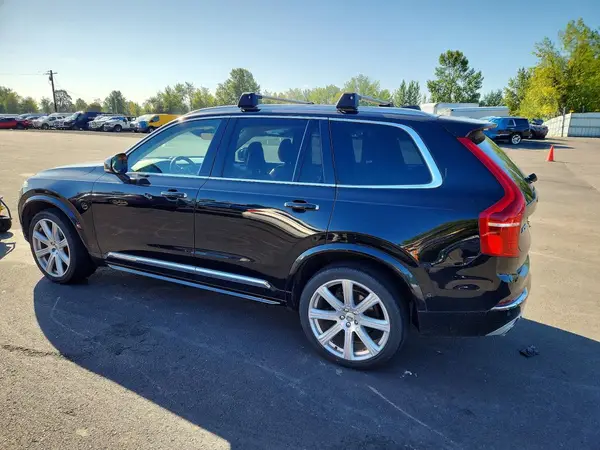 YV4A22PL8G1000999 — 2016 Volvo XC90, фото 2 с аукциона Copart, Боковая часть
