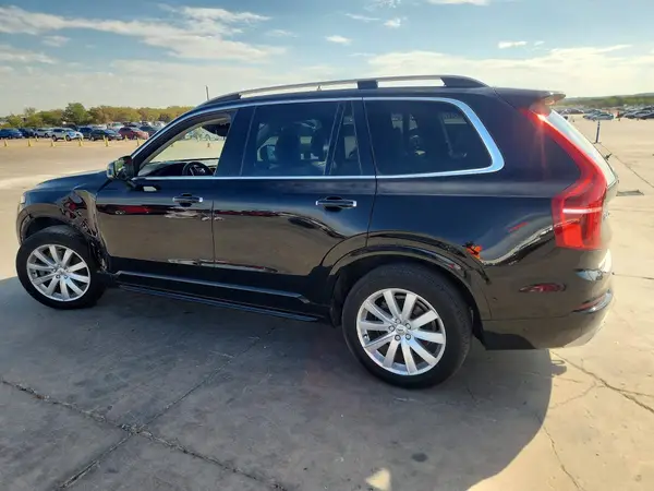YV4A22PK2G1093073 — 2016 Volvo XC90, фото 2 с аукциона Copart, Передняя часть