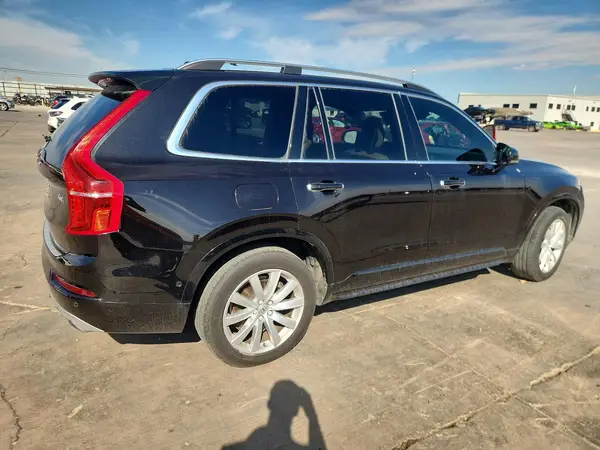 YV4A22PK2G1093073 — 2016 Volvo XC90, фото 3 с аукциона Copart, Передняя часть
