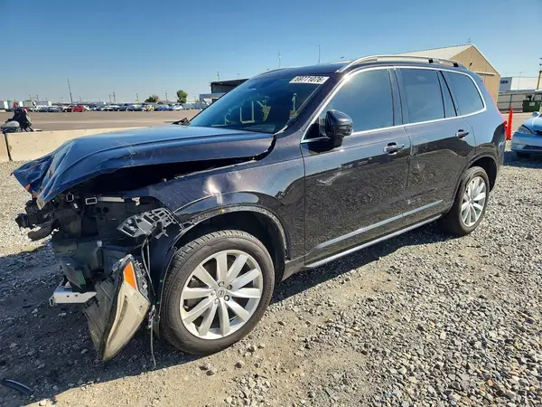 YV4A22PK8G1034013 — 2016 Volvo XC90, Передняя часть (Front End), фото до ремонта