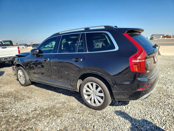 YV4A22PK8G1034013 — 2016 Volvo XC90, фото 2 с аукциона Copart, Передняя часть