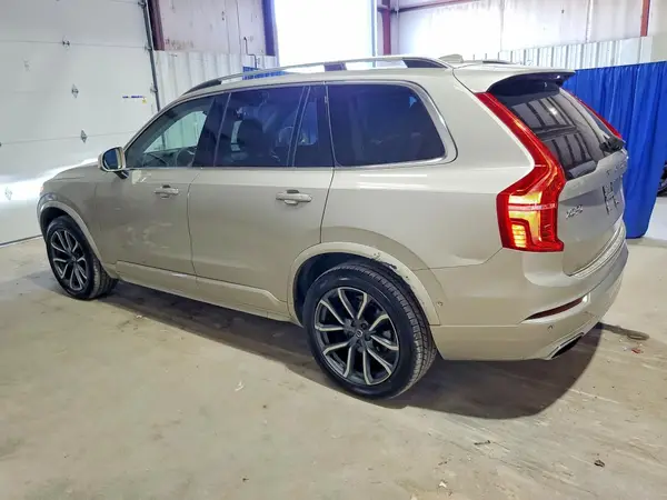 YV4A22PK3H1125658 — 2017 Volvo XC90, фото 2 с аукциона Copart, Задняя часть