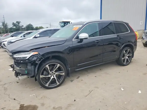 YV4BC0PM5H1112322 — 2017 Volvo XC90, Передняя часть (Front End), фото до ремонта