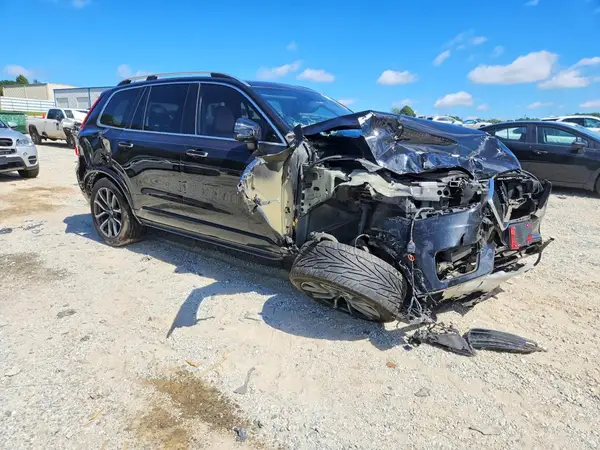 YV4A22PK7H1180887 — 2017 Volvo XC90, фото 4 с аукциона Copart, Передняя часть