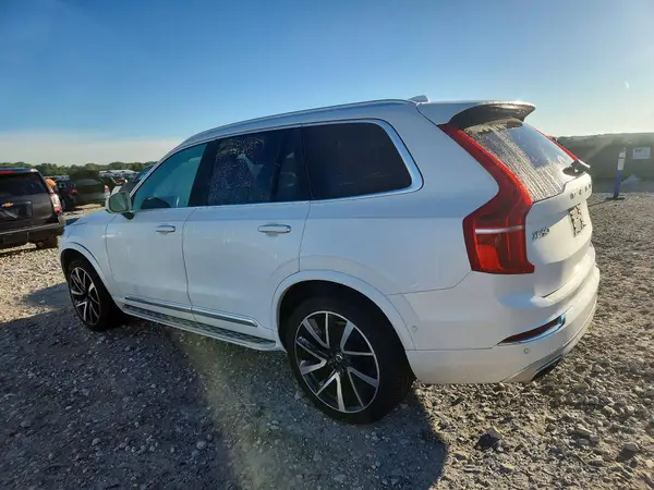YV4A22PL7J1386046 — 2018 Volvo XC90, фото 2 с аукциона Copart 15.10.2026, Передняя часть