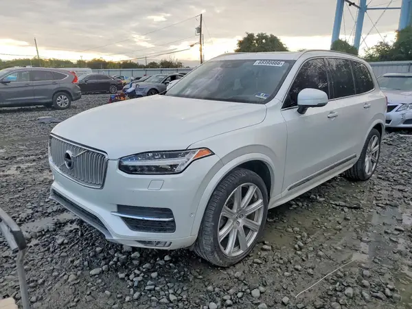 YV4A22PL2K1475945 — 2019 Volvo XC90, Подтопление (Water/Flood), фото до ремонта