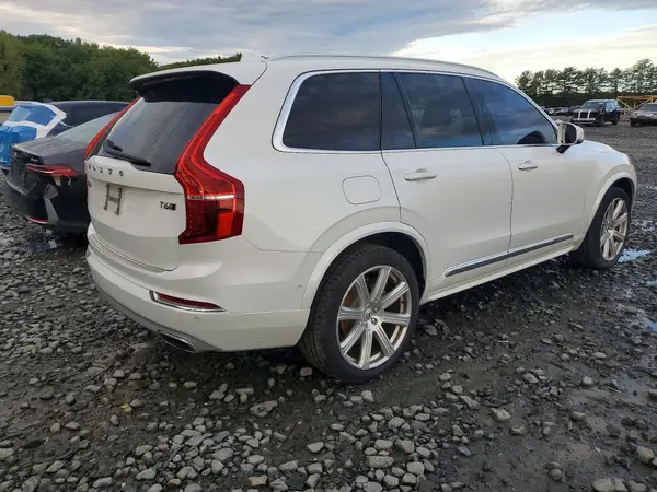 YV4A22PL2K1475945 — 2019 Volvo XC90, фото 3 с аукциона Copart 13.10.2026, Подтопление