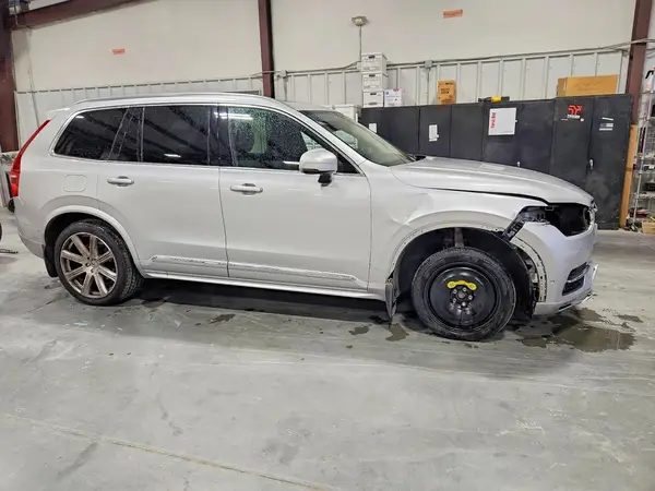 YV4A22PL8K1454310 — 2019 Volvo XC90, фото 4 с аукциона Copart, Передняя часть