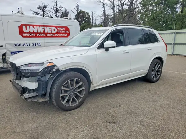 YV4A22PKXK1485047 — 2019 Volvo XC90, Передняя часть (Front End), фото до ремонта