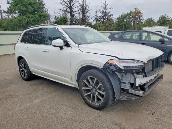 YV4A22PKXK1485047 — 2019 Volvo XC90, фото 4 с аукциона Copart 30.09.2026, Передняя часть