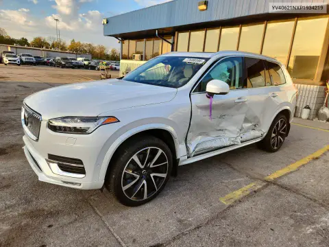 YV40621NXP1934219 — 2023 Volvo XC90, Сторона, фото до ремонта