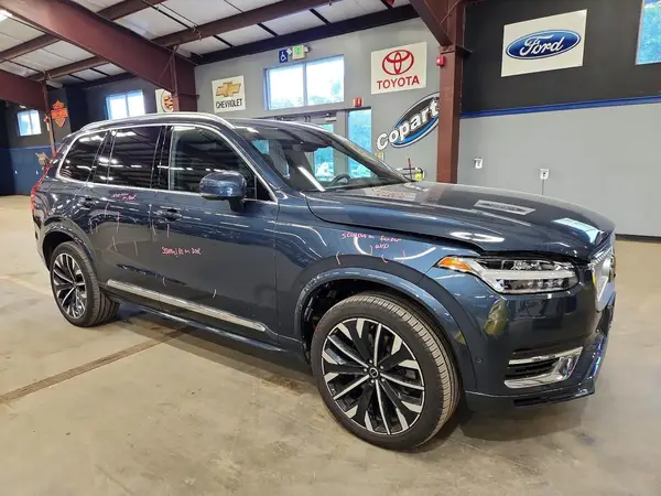 YV4H60CF3R1171444 — 2024 Volvo XC90, фото 4 с аукциона Copart 01.10.2026, Передняя часть